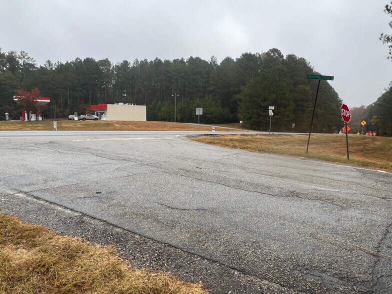 145 Snapping Shoals Rd, Covington, GA for sale - Building Photo - Image 1 of 1