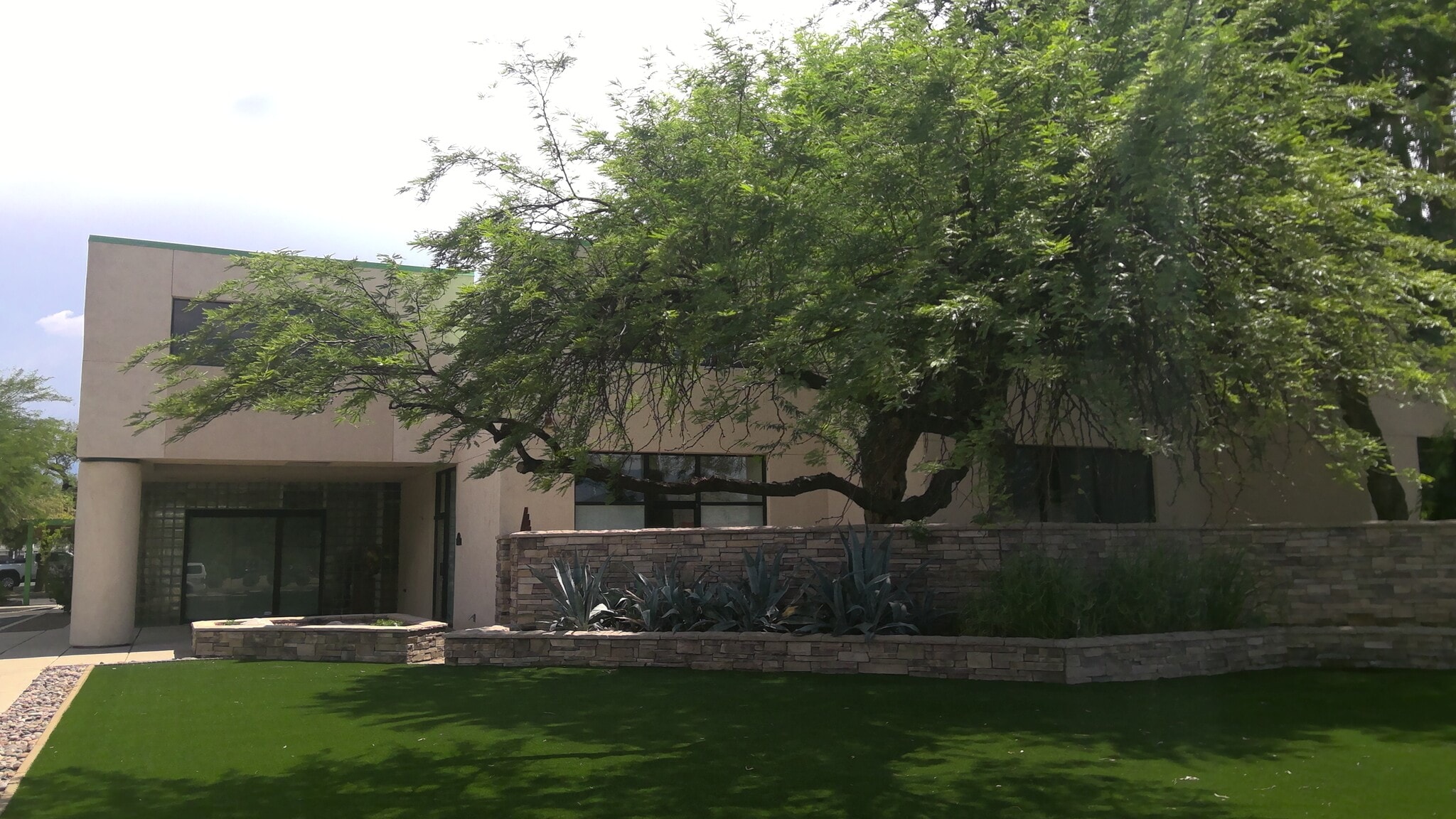 6252 E Grant Rd, Tucson, AZ for lease Building Photo- Image 1 of 8