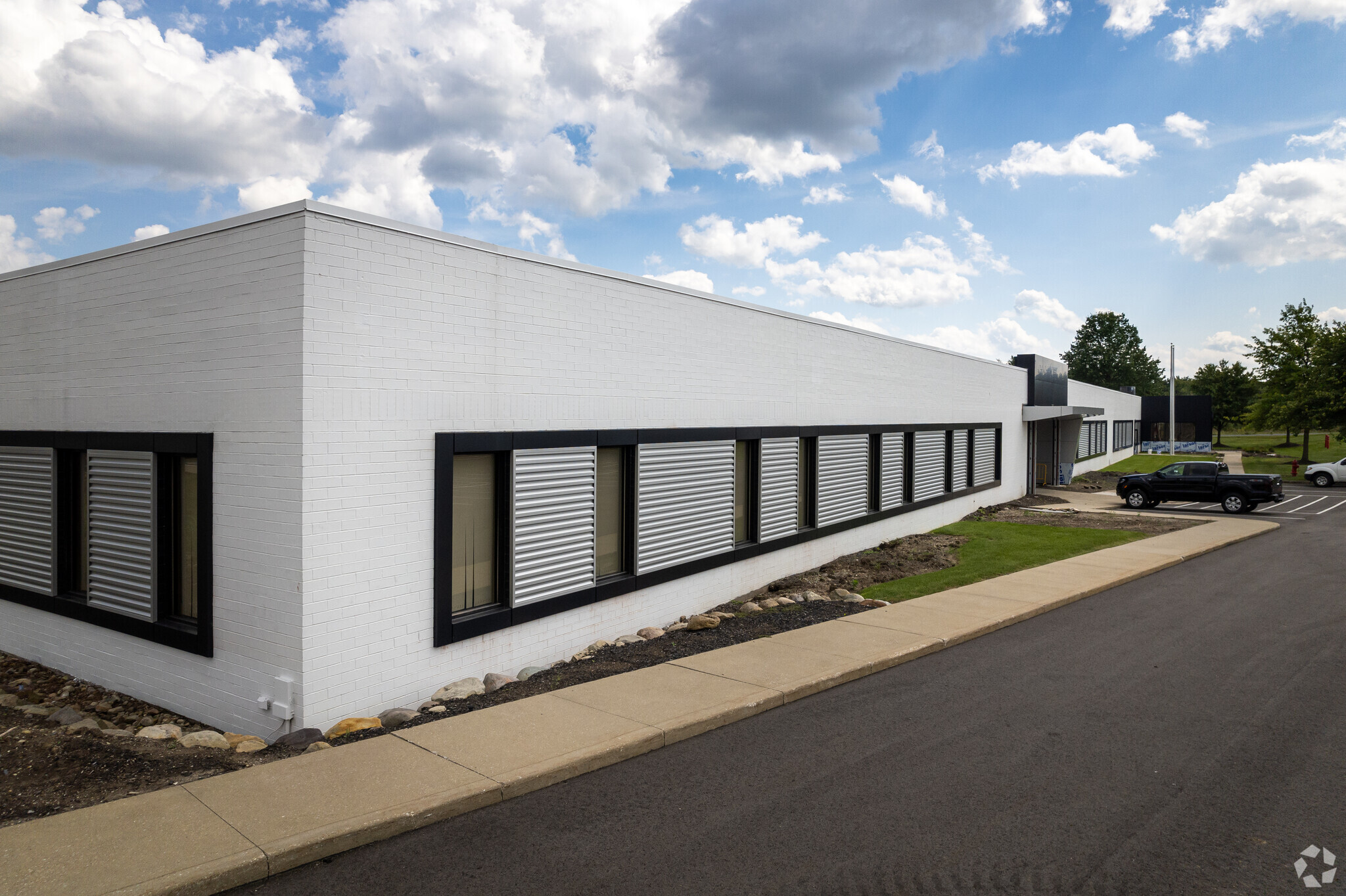 30500 Bruce Industrial Pky, Solon, OH for sale Primary Photo- Image 1 of 1