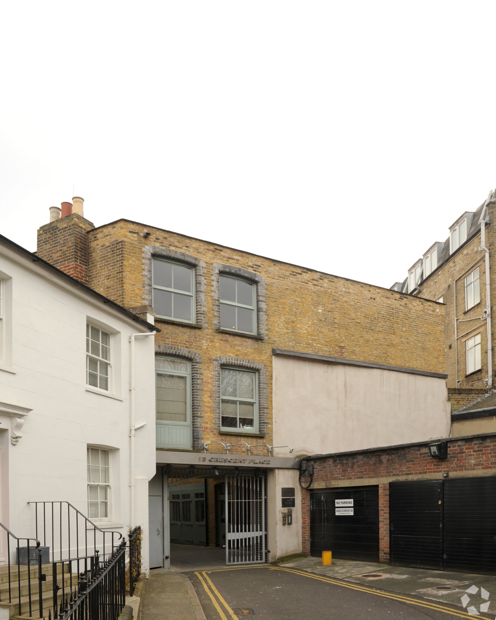 13 Crescent Pl, London for sale Primary Photo- Image 1 of 1
