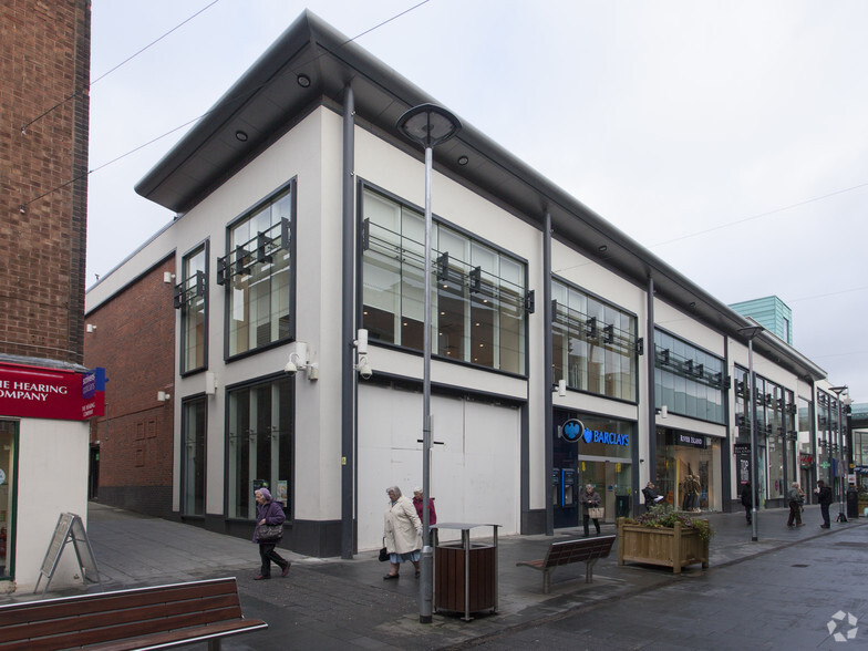 George St, Altrincham for lease - Building Photo - Image 1 of 6