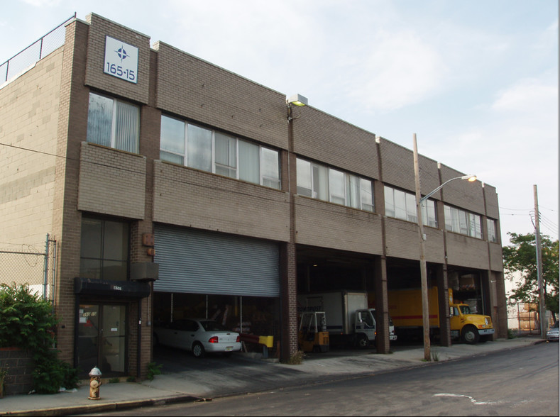 165-15 145th Dr, Jamaica, NY for lease - Building Photo - Image 1 of 2