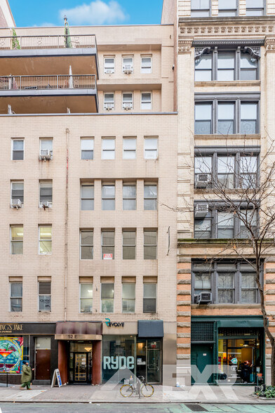 52 E 13th St, New York, NY for lease - Aerial - Image 1 of 3