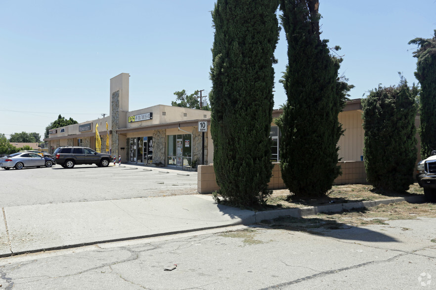 2724 N Waterman Ave, San Bernardino, CA for lease - Building Photo - Image 2 of 7