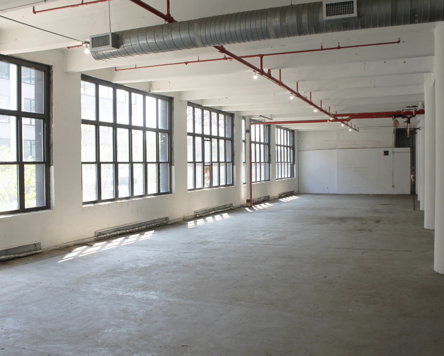47-32 Austell Pl, Long Island City, NY for lease Interior Photo- Image 1 of 4