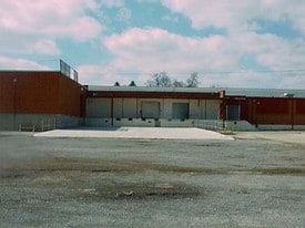 3330 Hollins Rd, Roanoke VA - Warehouse