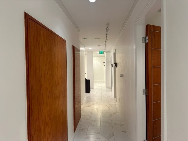 11600 Wilshire Blvd, Los Angeles, CA for lease - Building Photo - Image 3 of 23