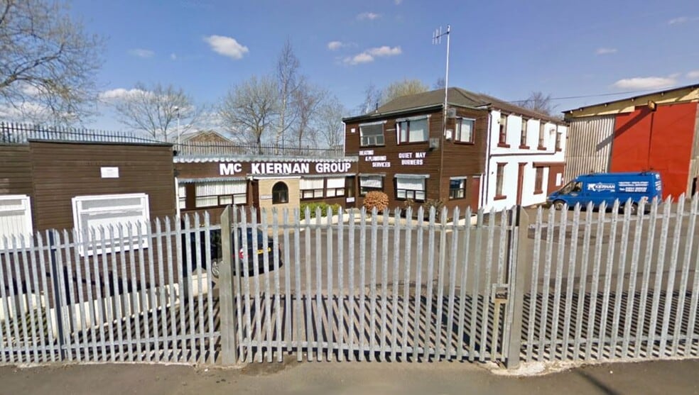 Crown St, Accrington for sale - Primary Photo - Image 1 of 26