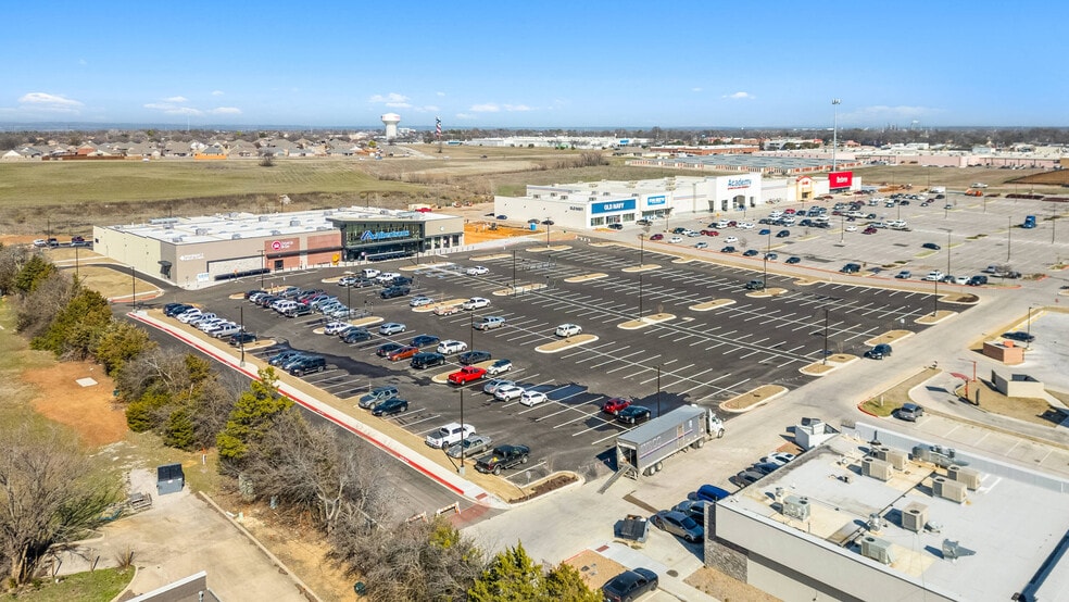 NWC 12th Ave, Ardmore, OK for lease - Building Photo - Image 3 of 4