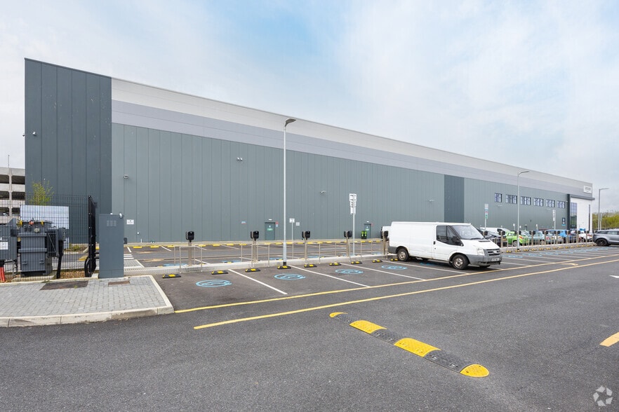 Sterte Av, Poole for sale - Primary Photo - Image 1 of 1