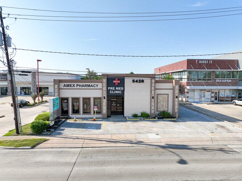 5420 Bellaire Blvd, Bellaire, TX for sale - Building Photo - Image 1 of 1