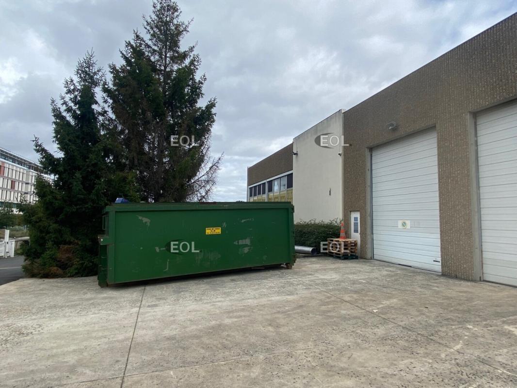 Industrial in Massy for lease Building Photo- Image 1 of 7