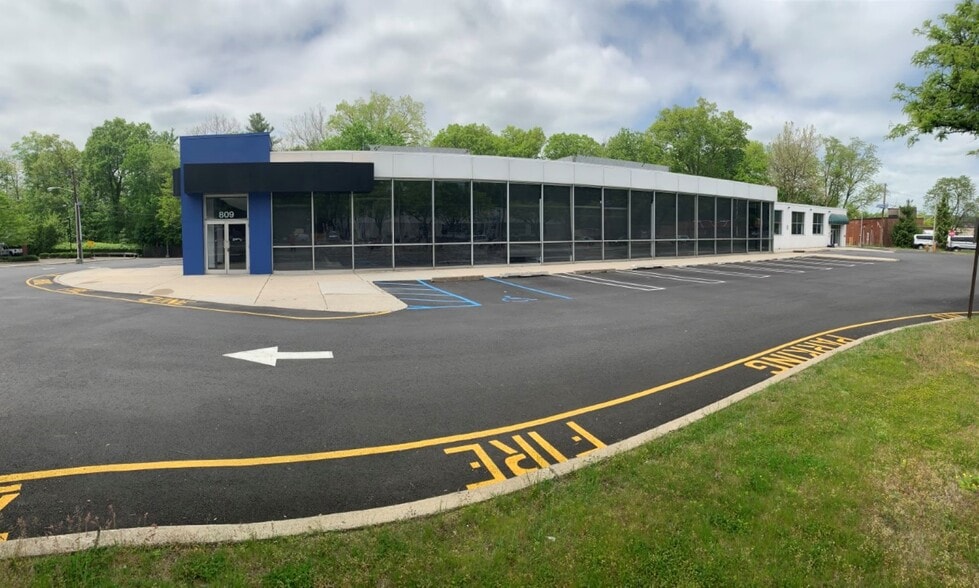 809 N State Route 17, Paramus, NJ for sale - Building Photo - Image 1 of 1