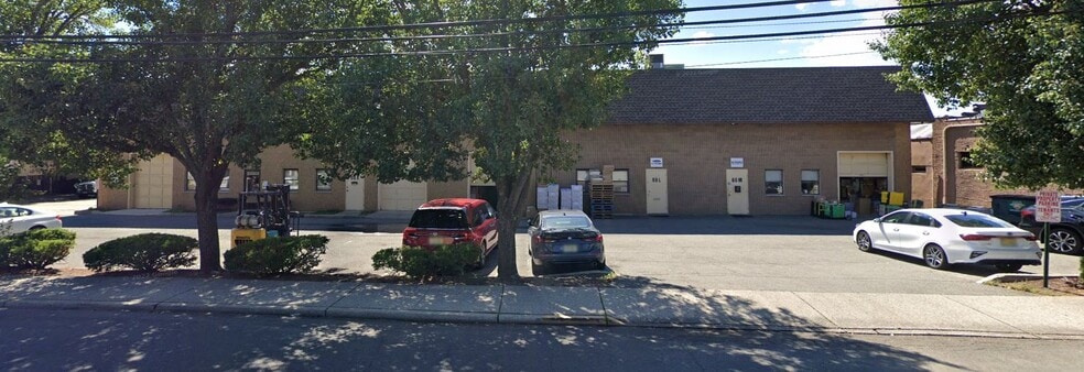 88 Portland Ave, Bergenfield, NJ for lease - Building Photo - Image 2 of 3