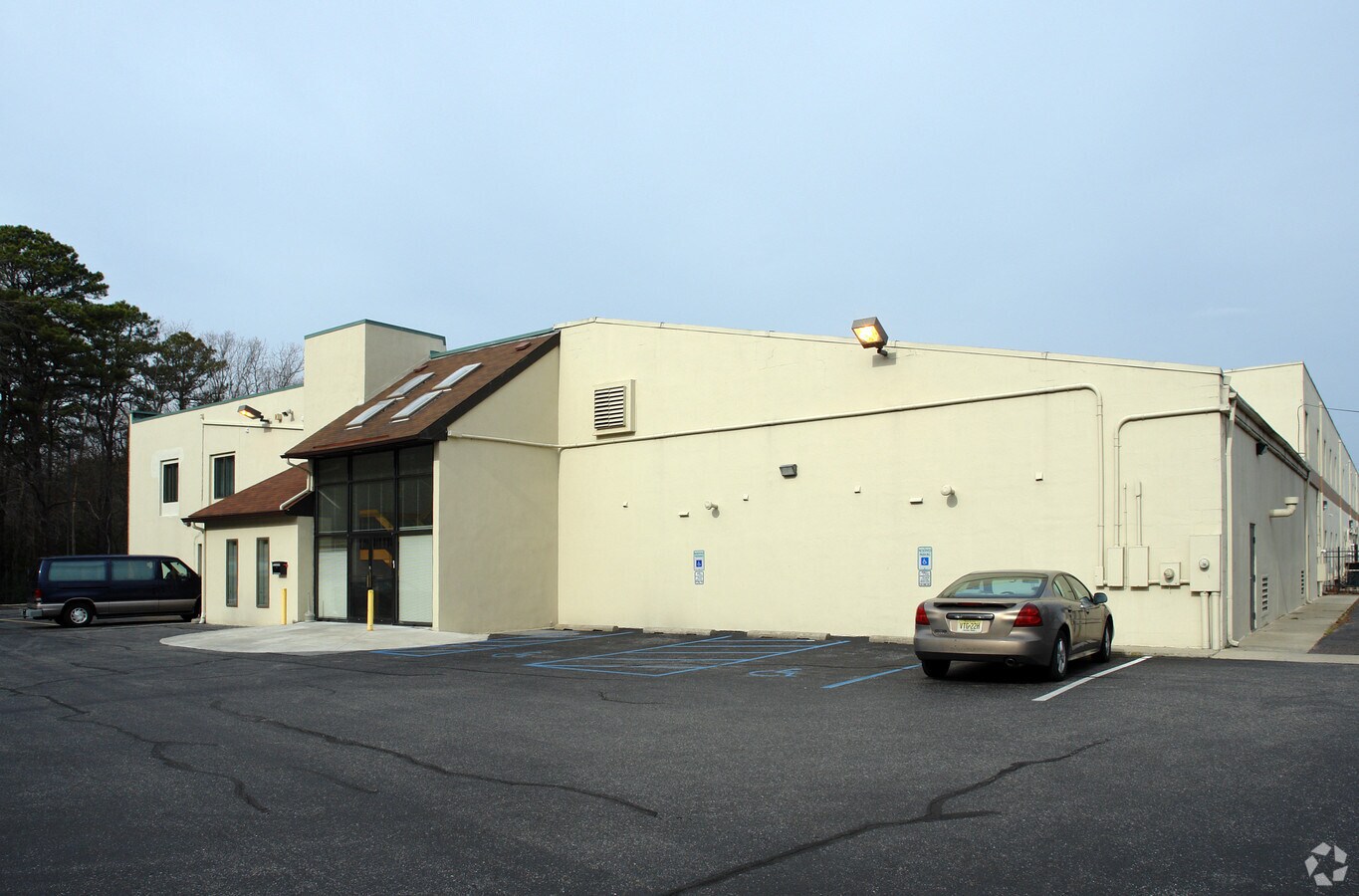 450 Tilton Rd, Northfield, NJ 08225