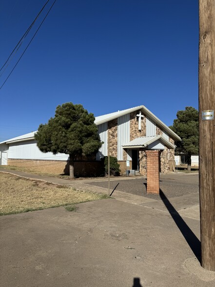 710 S Baird St, Midland, TX for sale - Building Photo - Image 3 of 12