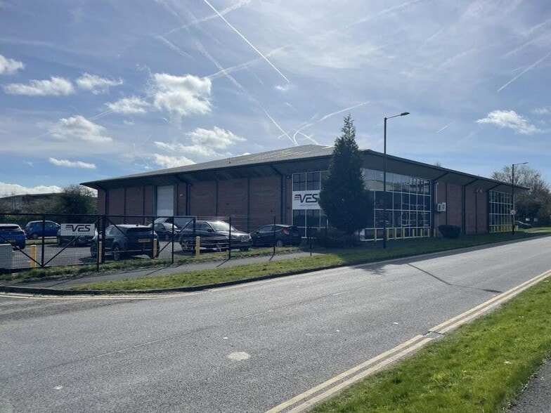 Barrs Fold Rd, Bolton for lease - Building Photo - Image 1 of 6