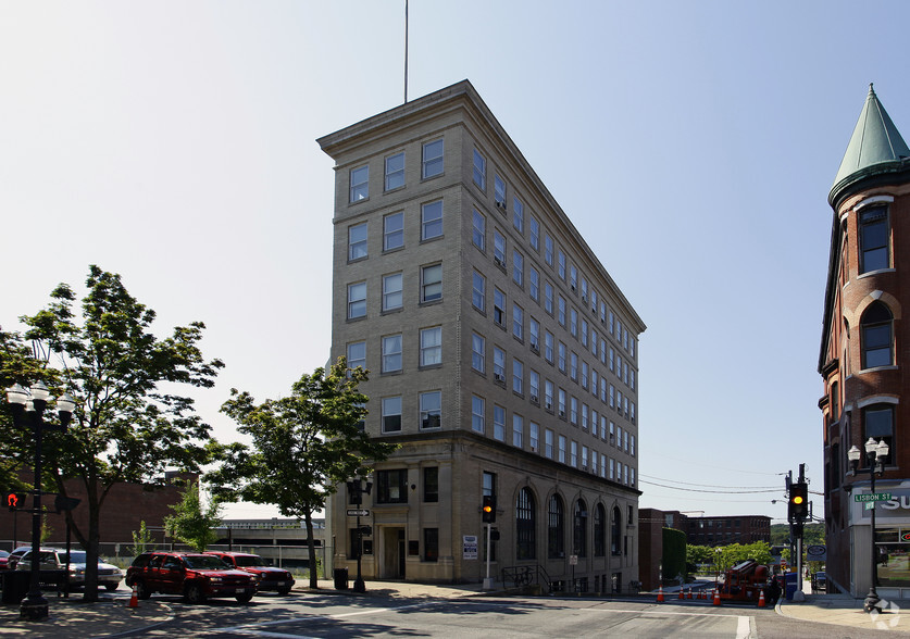 145 Lisbon St, Lewiston, ME for sale - Primary Photo - Image 1 of 1