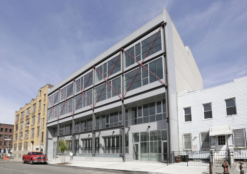 13 Grattan St, Brooklyn, NY for lease - Primary Photo - Image 1 of 9