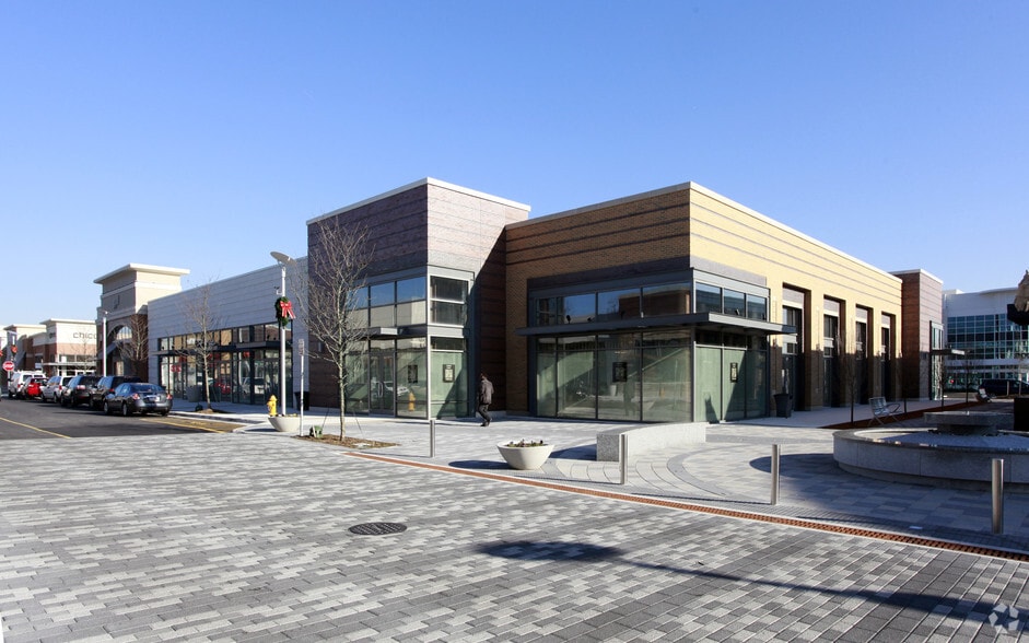 15201 Potomac Town Pl, Woodbridge, VA for lease - Building Photo - Image 2 of 3