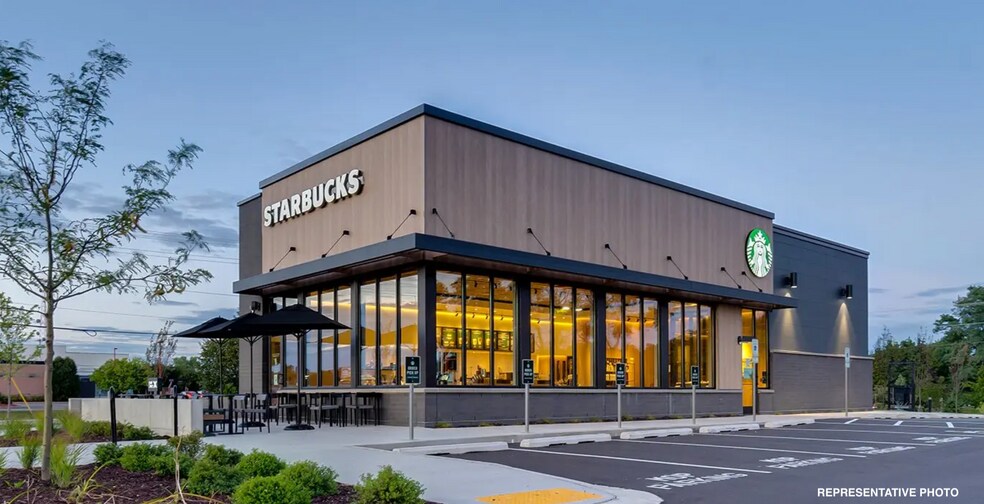 56 Crystal Run Rd, Middletown, NY for sale - Primary Photo - Image 1 of 1