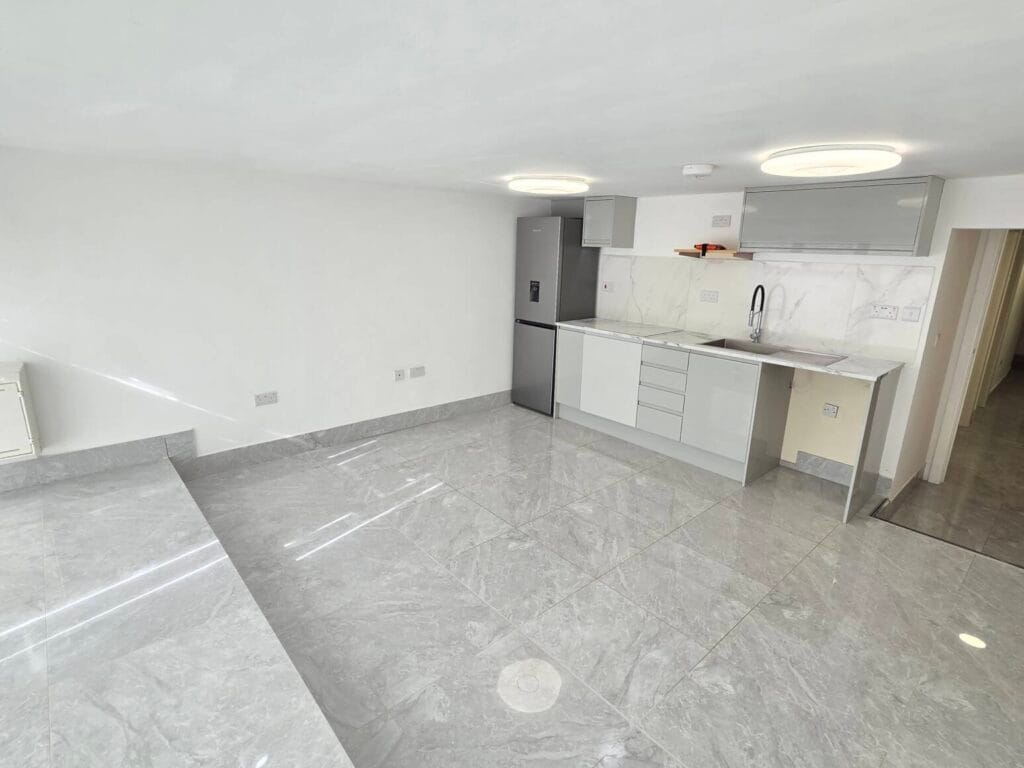 122-122A Finchley Rd, London for lease Interior Photo- Image 1 of 14