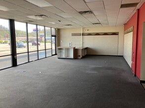 1-9 Fletcher Sq, Dunbar, WV for lease Building Photo- Image 2 of 9