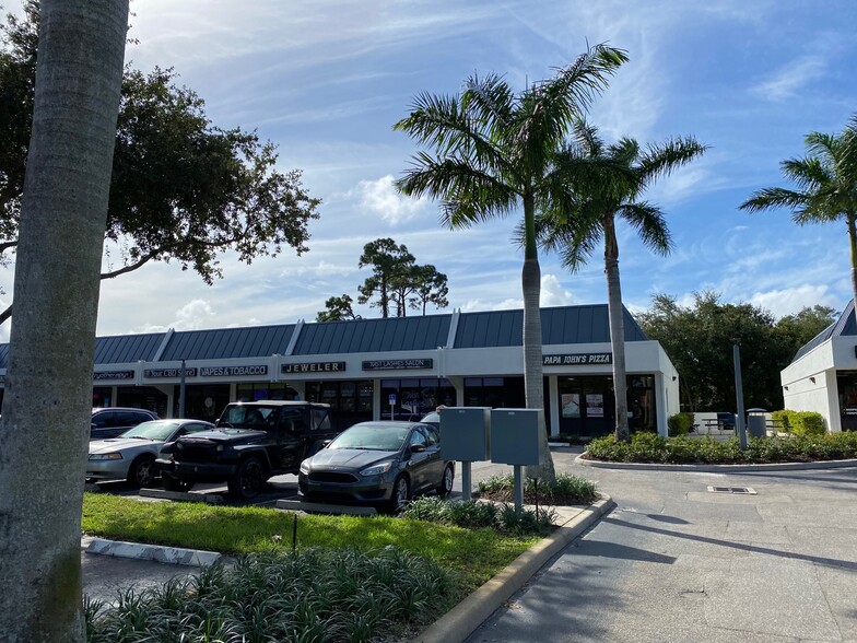 9089-9091 N Military Trl, Palm Beach Gardens, FL for lease - Building Photo - Image 2 of 8