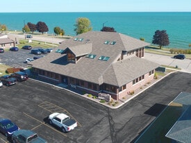 980 Maritime Dr, Manitowoc WI - Business Park