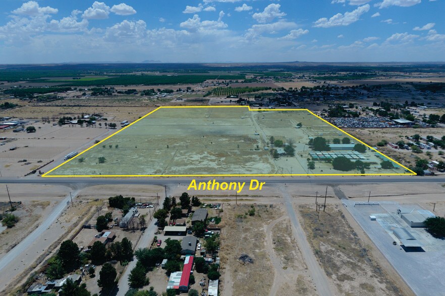 2025 Anthony Dr, Anthony, NM 88021