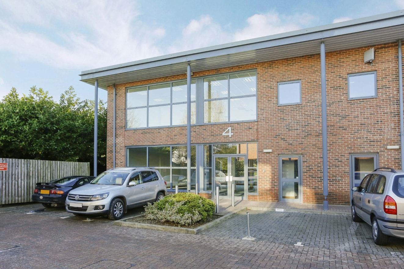 White Lion Rd, Amersham for sale Building Photo- Image 1 of 4