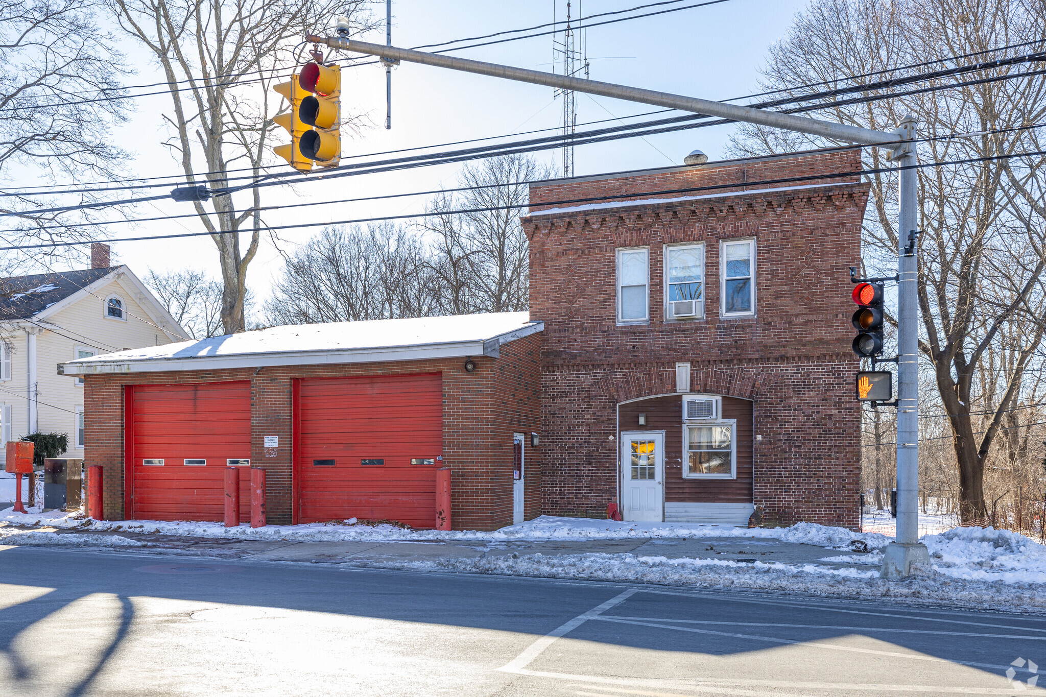 654 Main St, Woburn, MA for sale Primary Photo- Image 1 of 1