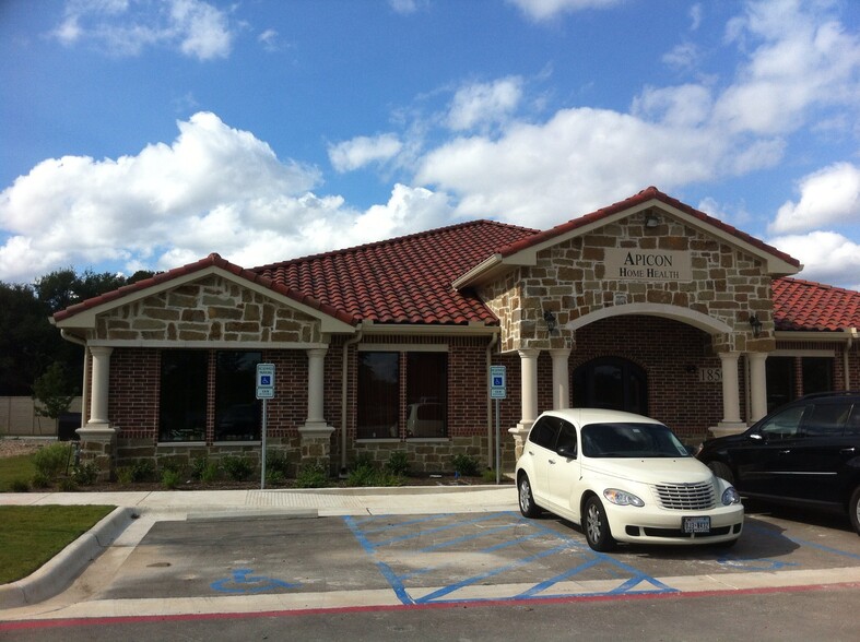 1850 Round Rock Ave, Round Rock, TX for lease - Building Photo - Image 1 of 6