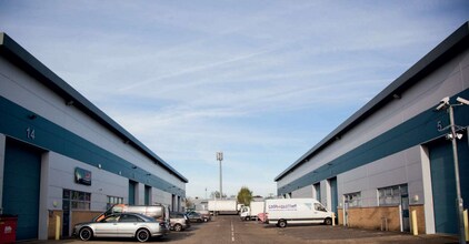 Holmethorpe Ave, Redhill for lease Building Photo- Image 2 of 3