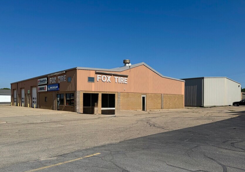 1164 Valley Rd, Appleton, WI for sale - Building Photo - Image 2 of 14