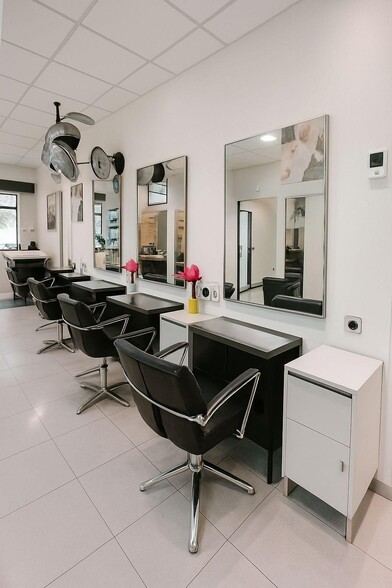 Retail in Madrid, Madrid for lease - Interior Photo - Image 1 of 6