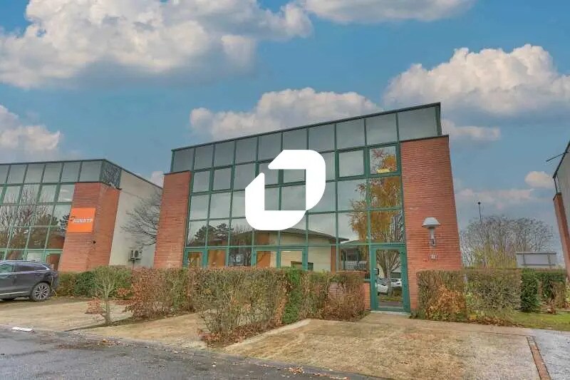 Office in Évry-Courcouronnes for lease - Building Photo - Image 3 of 18