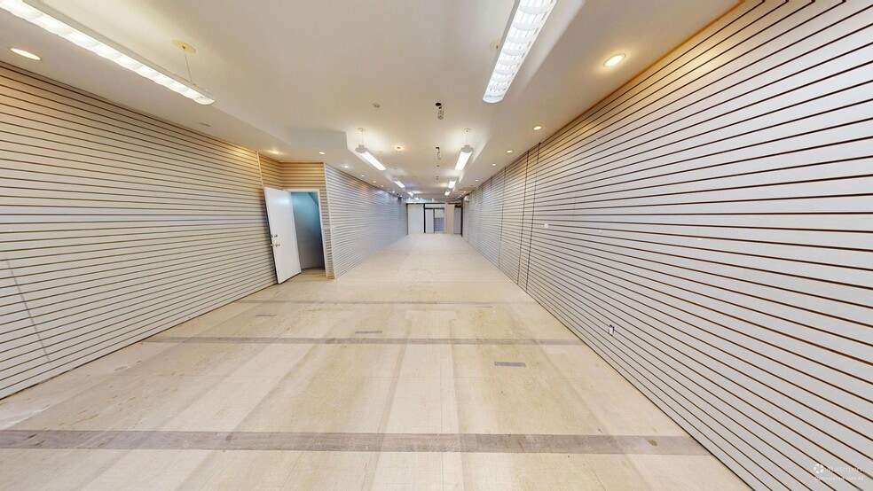 1318 Avenue M, Brooklyn, NY for lease - Building Photo - Image 3 of 5