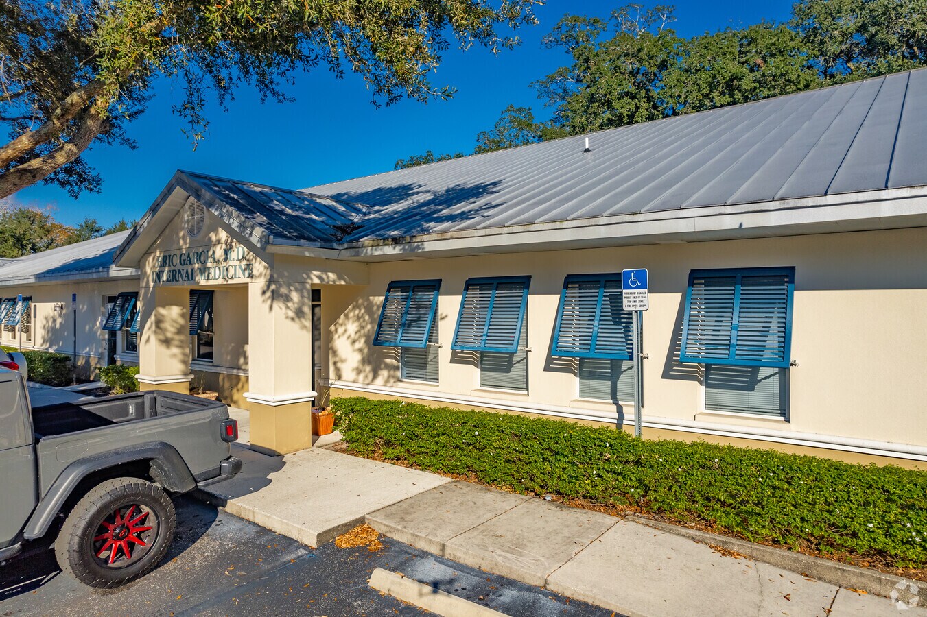 5929 b Rd, Tampa, FL 33615