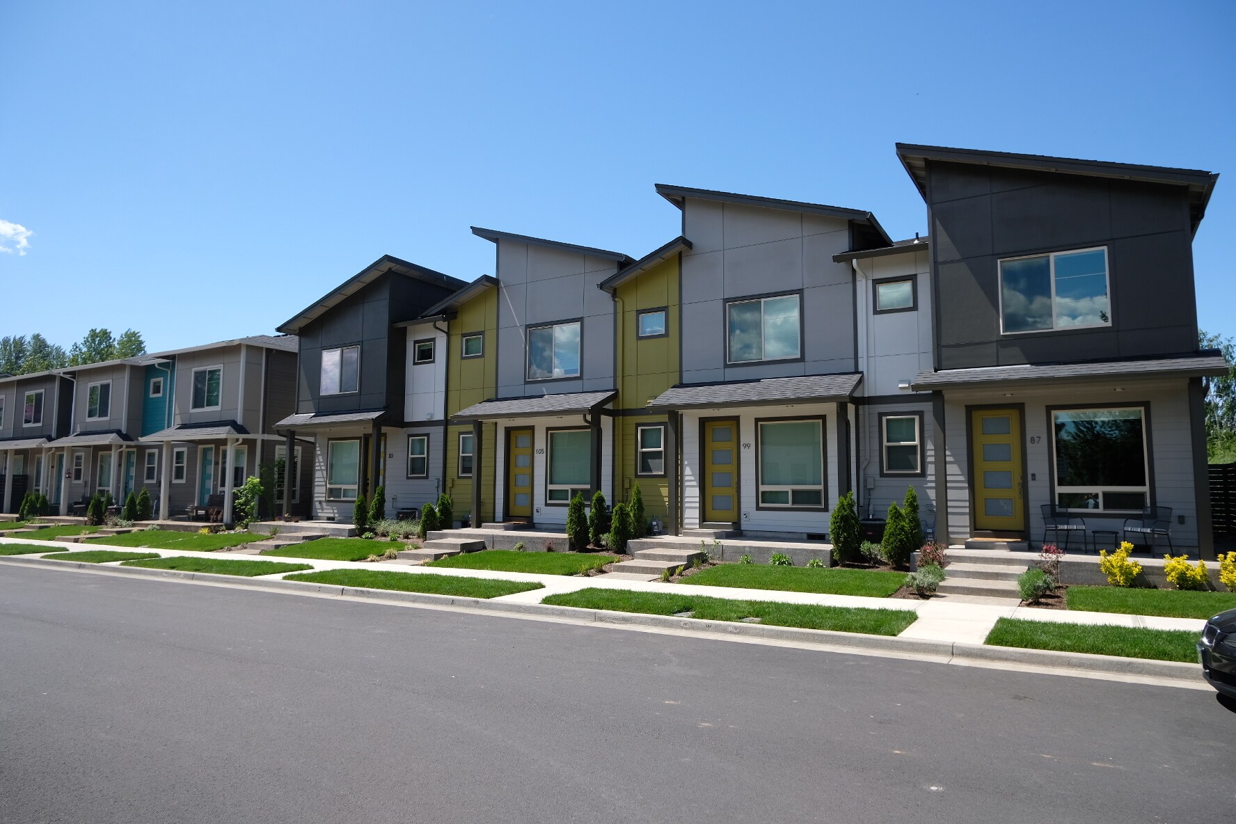 87 - 113 SW Lancaster  