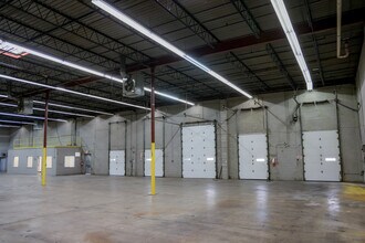 135 W Commercial Ave, Moonachie, NJ for lease Interior Photo- Image 1 of 5