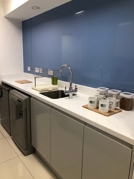 109-111C Fulham Palace Rd, London for lease - Other - Image 3 of 7