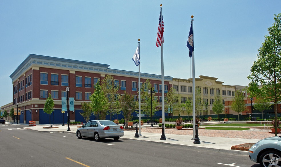 4410 E Claiborne Sq, Hampton, VA for lease - Building Photo - Image 3 of 24