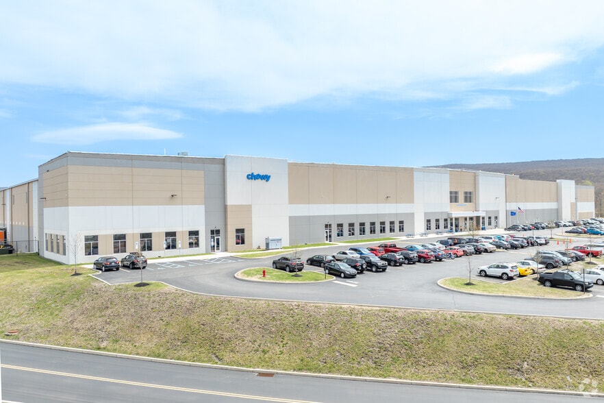 37 Archbald Heights Rd, Archbald, PA for sale - Primary Photo - Image 1 of 1