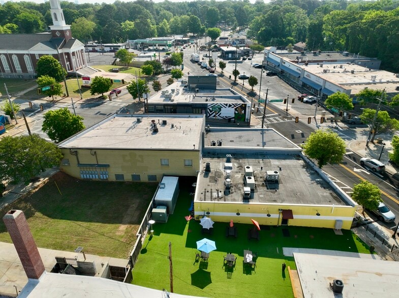 2311 Cascade Rd SW, Atlanta, GA for lease - Building Photo - Image 2 of 9