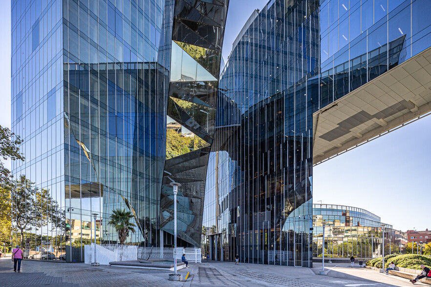 Plaça Del Gas, 1, Barcelona, Barcelona for lease - Building Photo - Image 3 of 4