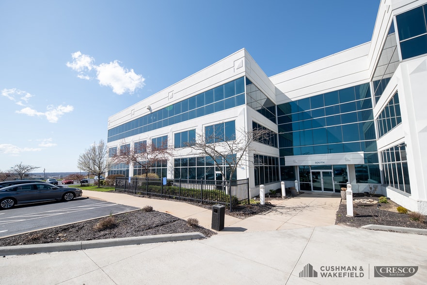 10500 Antenucci Blvd, Garfield Heights, OH for lease - Building Photo - Image 3 of 10