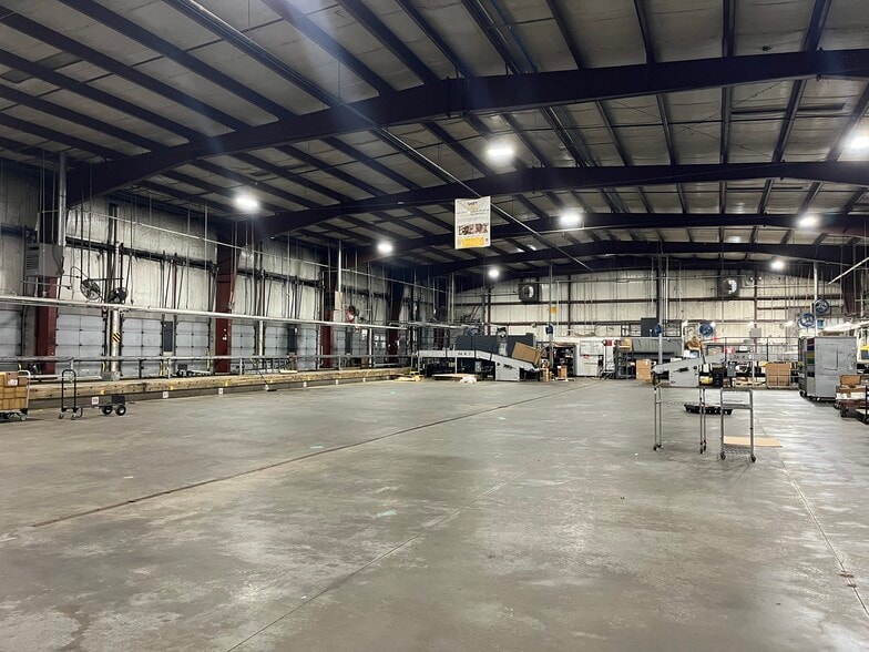 7411 Rex Rd, Chapel Hill, NC for sale - Interior Photo - Image 3 of 7