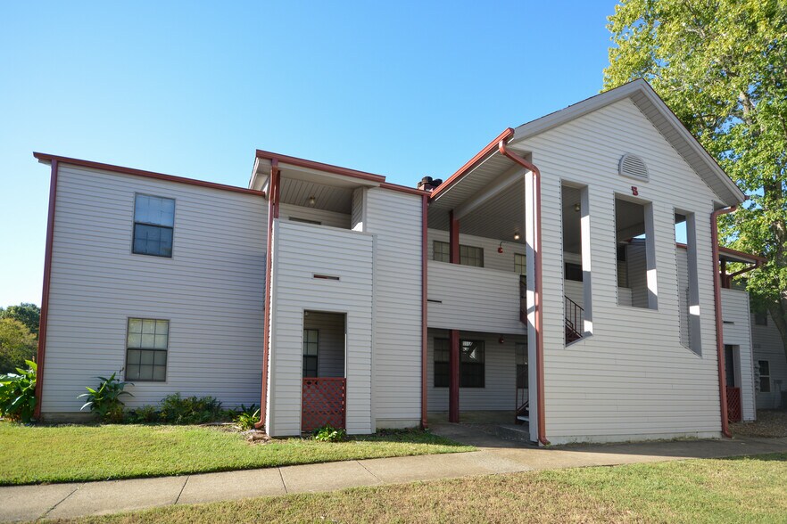 1100 Brookside Dr, Little Rock, AR 72227 Brook Valley Apartments