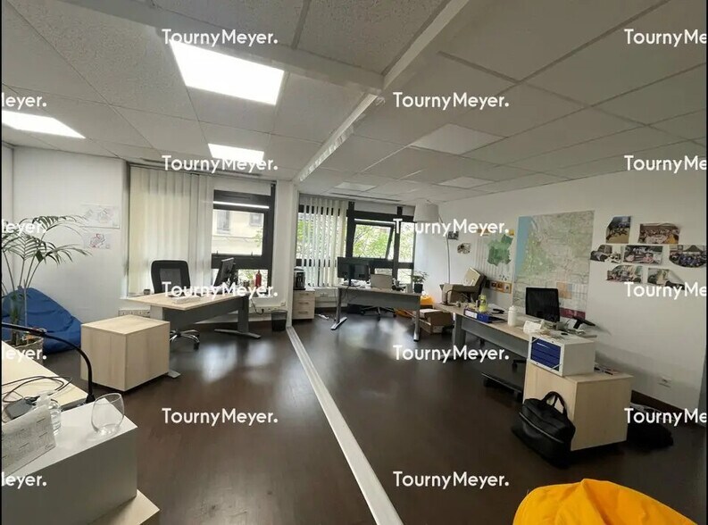 Office in Toulouse for lease - Interior Photo - Image 3 of 12